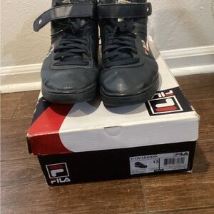 Men Fila F-13 Sneaker Pre-owned Size 13